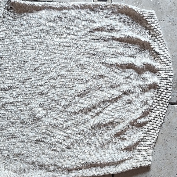 J. McLaughlinBeige Knit Crewneck Sweater Medium - Picture 14 of 16